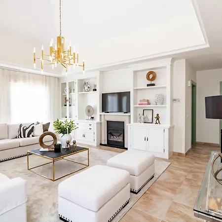 Cln- Spacious 6 Bedroom Next To Villa Marbella