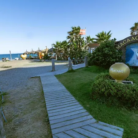 Villa Cln- Spacious 6 Bedroom Next To *